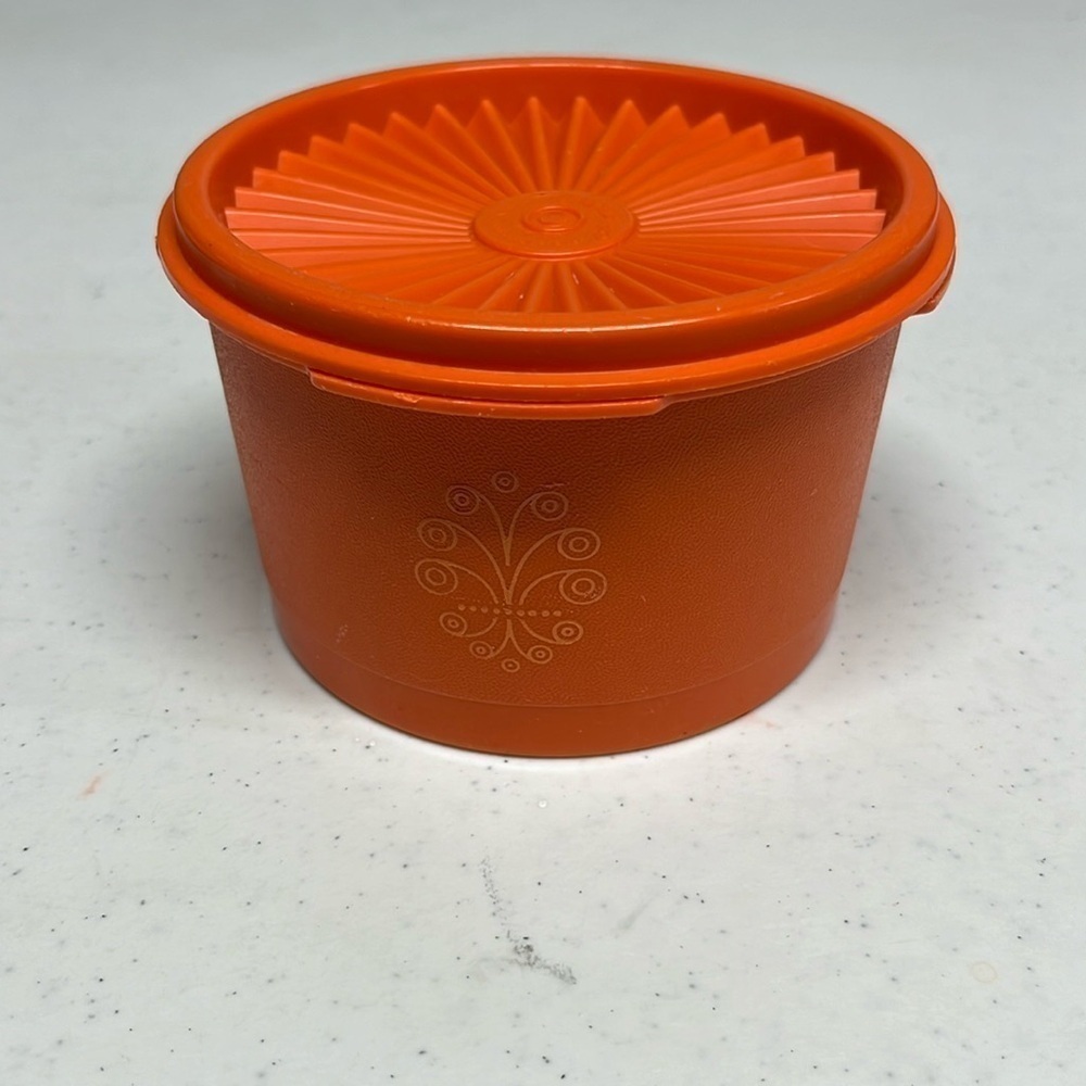 Vintage Tupperware Servalier Orange Storage Container 20 ounce